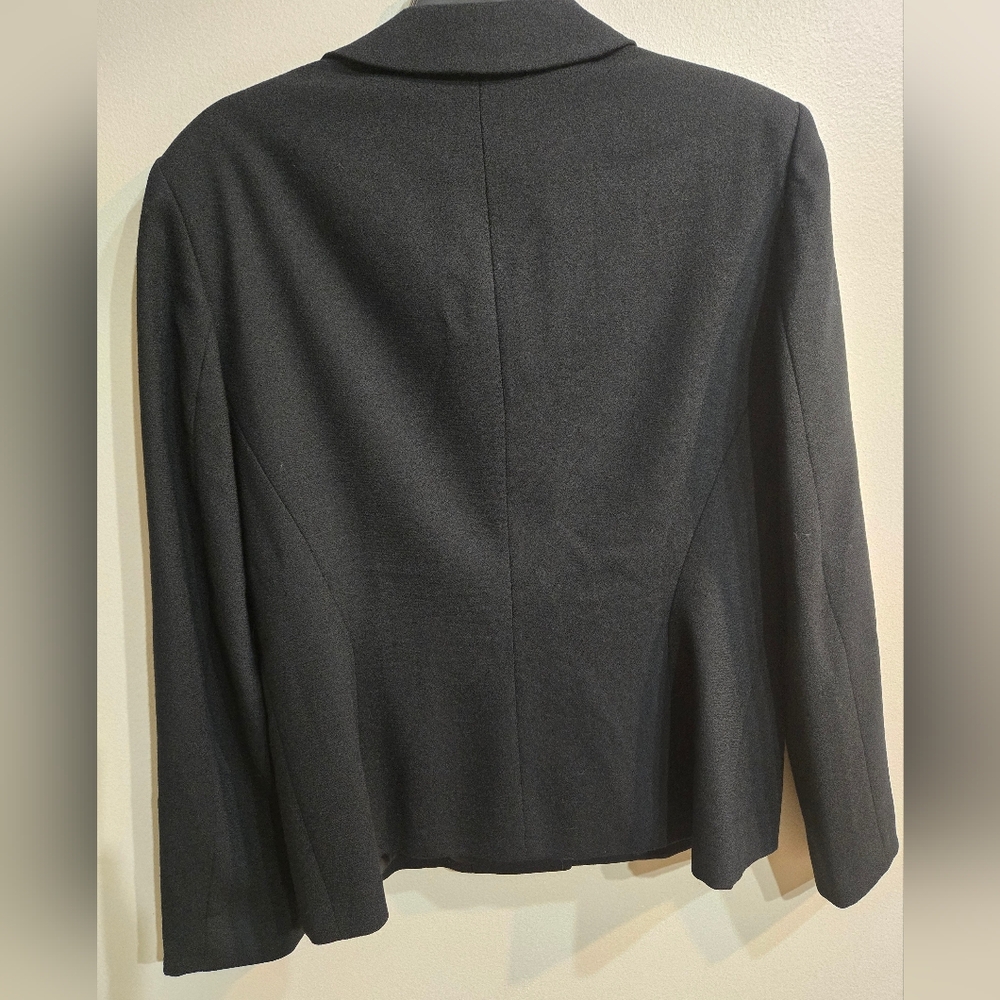 Tahari 100%Wool Womens Blazer Black Four Button Blazer Size 12 Work Business - Picture 5 of 11
